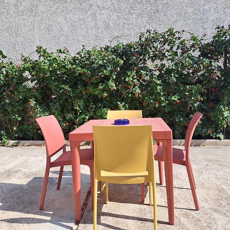 Appartement Avec Exterieur Et Parking Gratuit Perpignan Exteriör bild