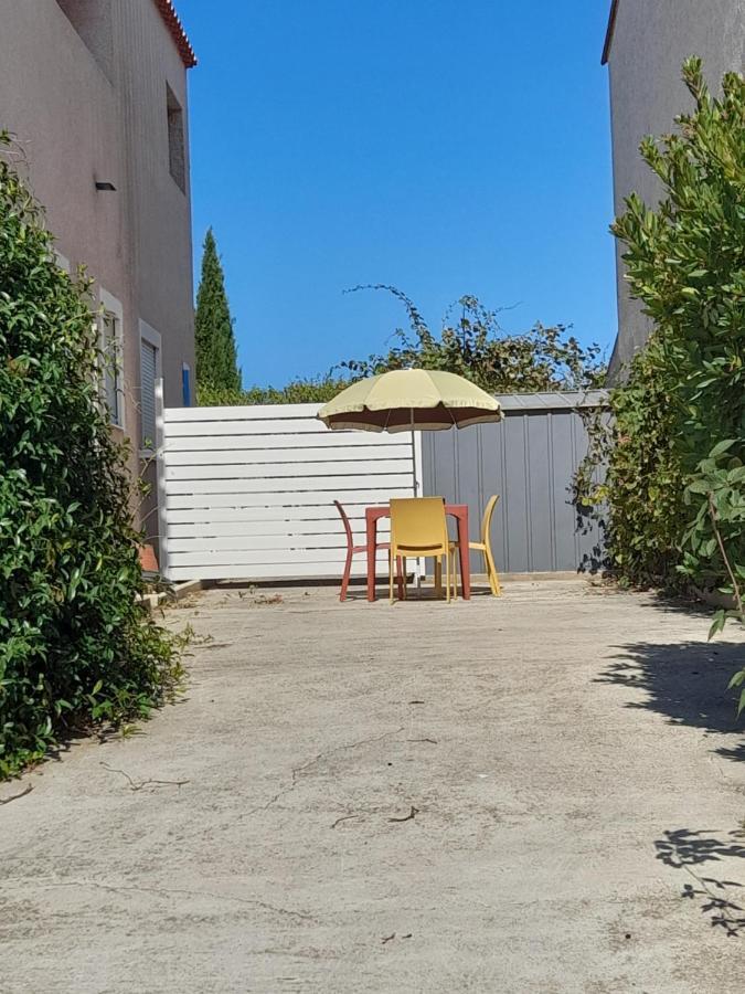 Appartement Avec Exterieur Et Parking Gratuit Perpignan Exteriör bild