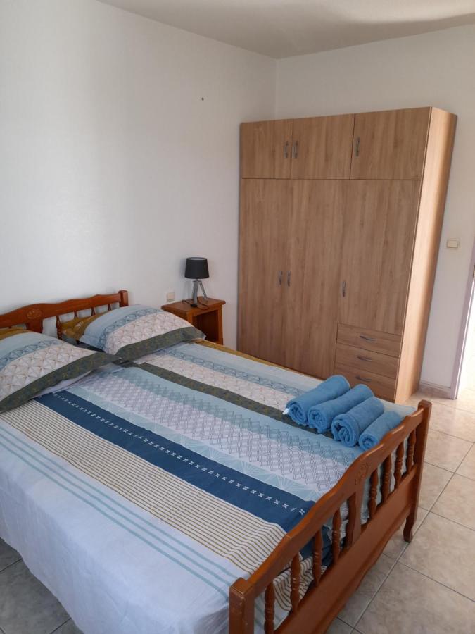 Appartement Avec Exterieur Et Parking Gratuit Perpignan Exteriör bild